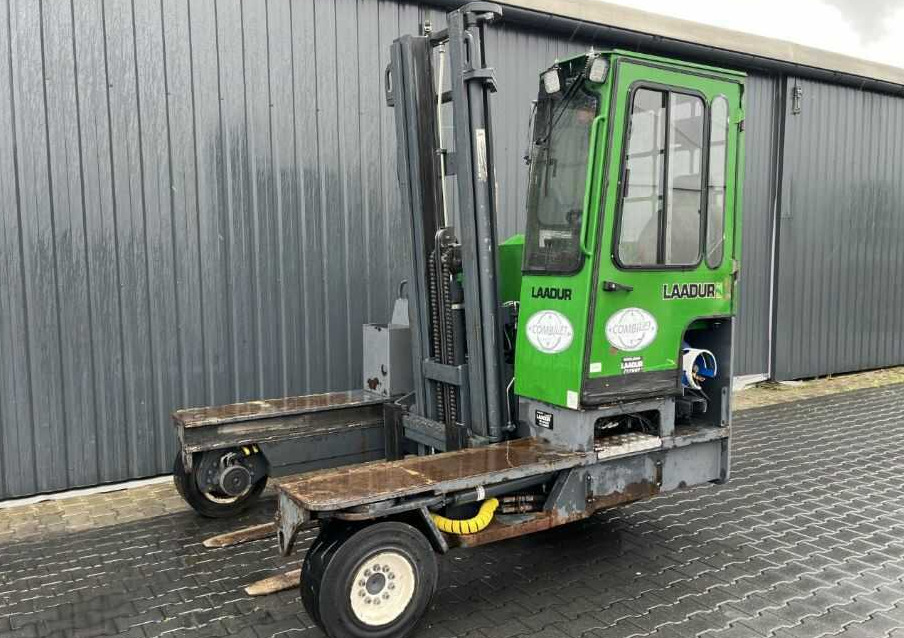 Combilift C5000XL - Chariot latéral: photos 1 Combilift C5000XL - Chariot latéral: photos 1