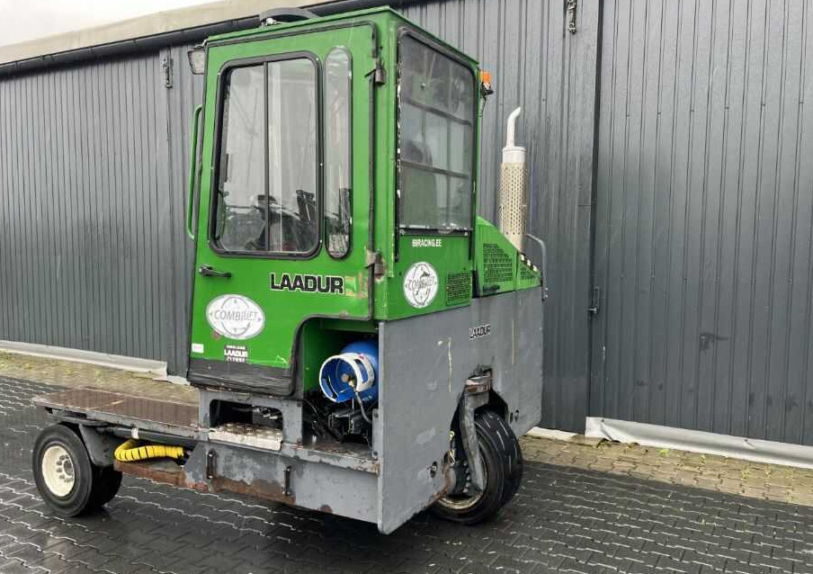 Combilift C5000XL - Chariot latéral: photos 3 Combilift C5000XL - Chariot latéral: photos 3