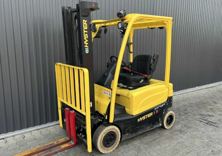 Hyster J1.6XN - Chariot élévateur électrique: photos 1 Hyster J1.6XN - Chariot élévateur électrique: photos 1