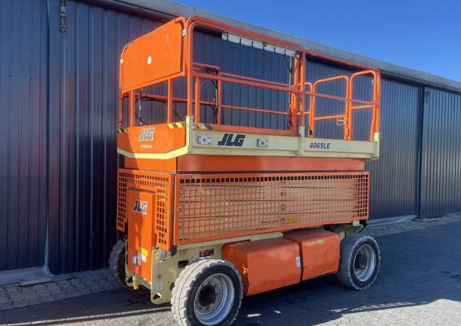 JLG 4069LE - Nacelle ciseaux: photos 1 JLG 4069LE - Nacelle ciseaux: photos 1