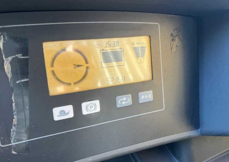 Jungheinrich ETV214 - Chariot à mât rétractable: photos 5 Jungheinrich ETV214 - Chariot à mât rétractable: photos 5