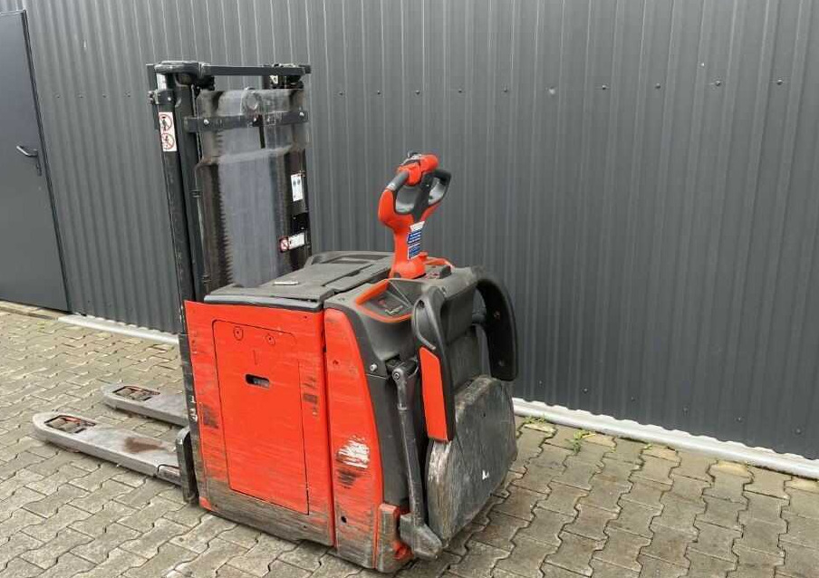 Linde D10AP - Gerbeur: photos 3 Linde D10AP - Gerbeur: photos 3
