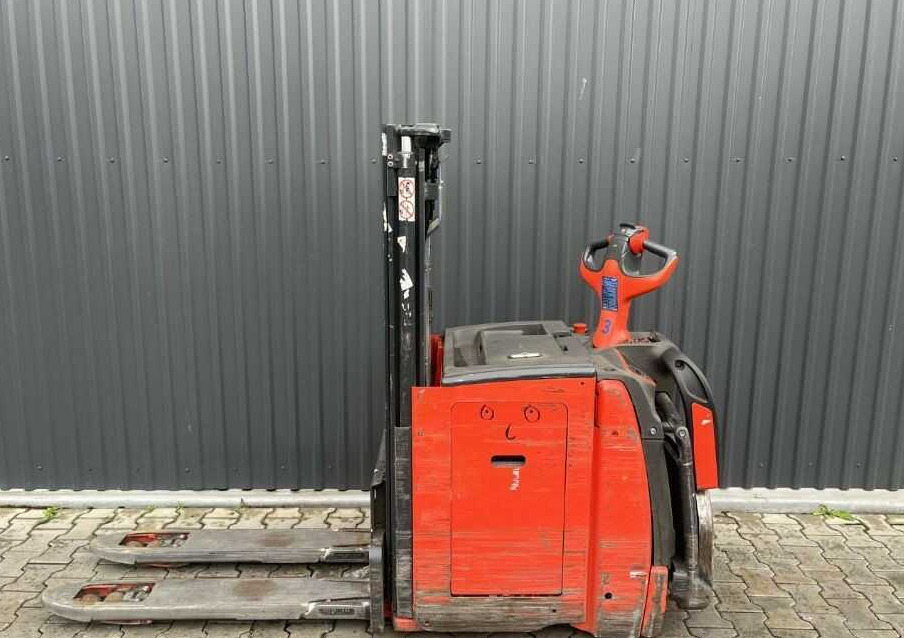 Linde D10AP - Gerbeur: photos 2 Linde D10AP - Gerbeur: photos 2
