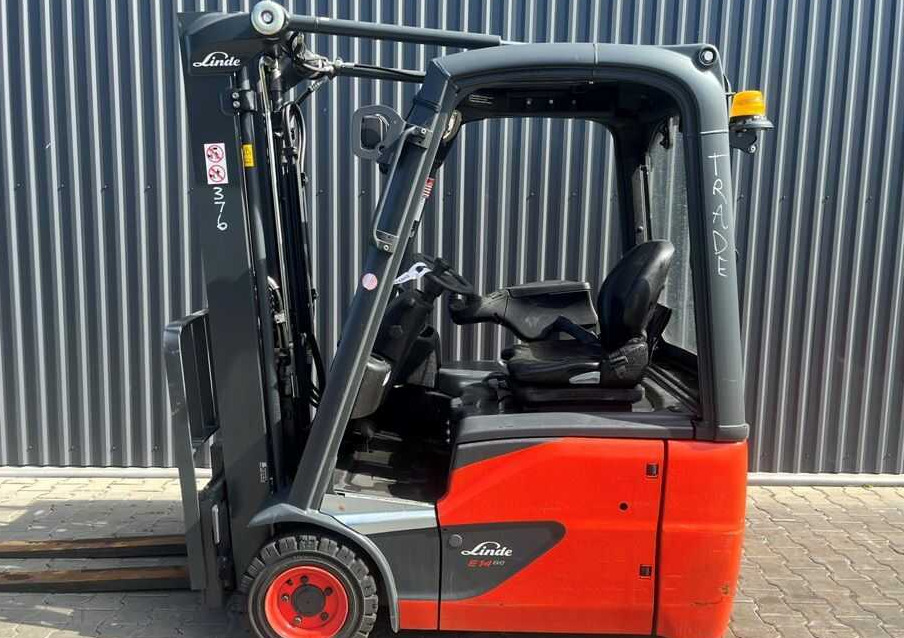 Linde E14-02 - Chariot élévateur électrique: photos 2 Linde E14-02 - Chariot élévateur électrique: photos 2
