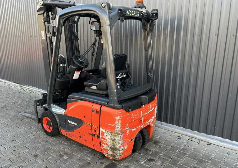 Linde E15-02 - Chariot élévateur électrique: photos 3 Linde E15-02 - Chariot élévateur électrique: photos 3