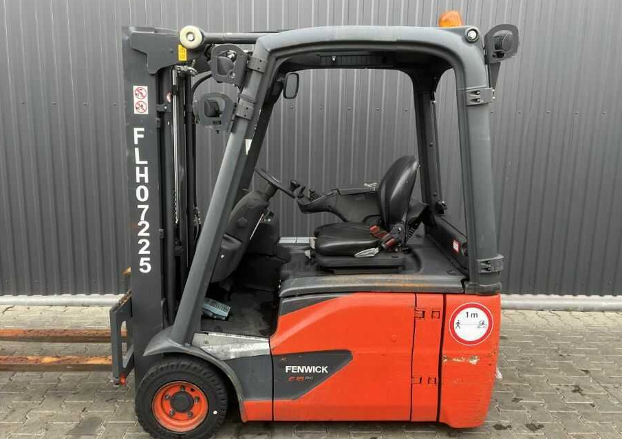 Linde E16-02 - Chariot élévateur électrique: photos 2 Linde E16-02 - Chariot élévateur électrique: photos 2
