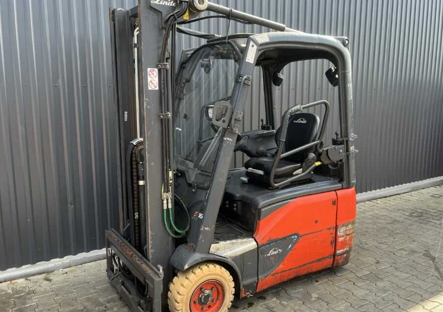 Linde E16-02 - Chariot élévateur électrique: photos 1 Linde E16-02 - Chariot élévateur électrique: photos 1