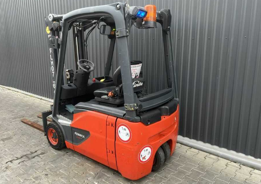 Linde E16-02 - Chariot élévateur électrique: photos 3 Linde E16-02 - Chariot élévateur électrique: photos 3