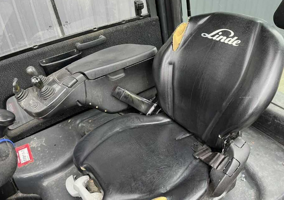 Linde E16-02 - Chariot élévateur électrique: photos 4 Linde E16-02 - Chariot élévateur électrique: photos 4