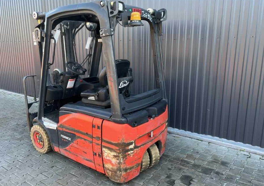 Linde E16-02 - Chariot élévateur électrique: photos 3 Linde E16-02 - Chariot élévateur électrique: photos 3