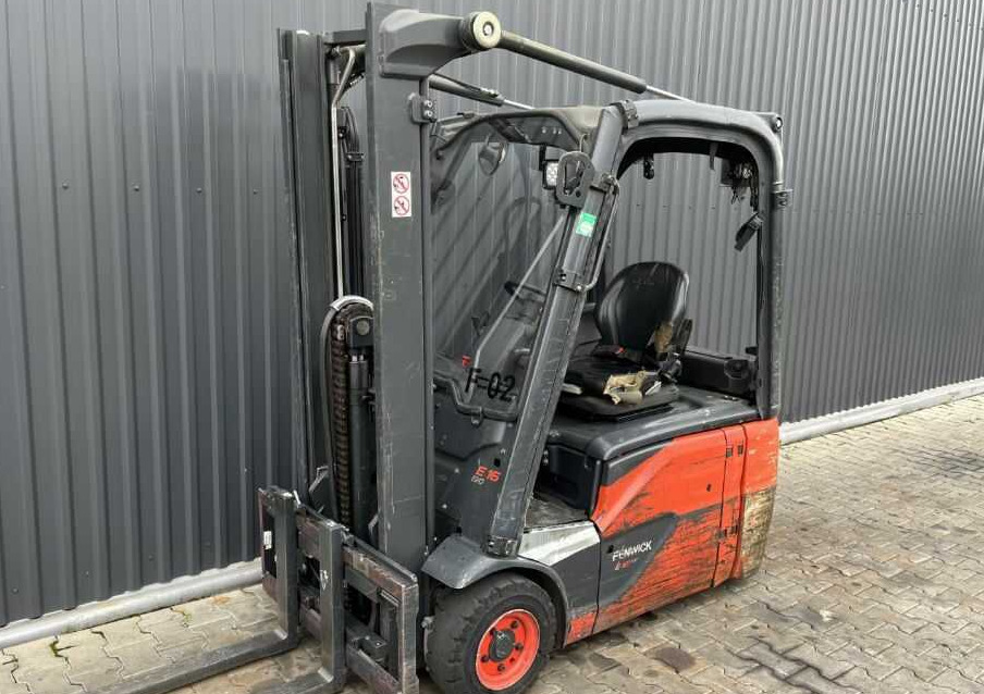 Linde E16-02 - Chariot élévateur électrique: photos 1 Linde E16-02 - Chariot élévateur électrique: photos 1