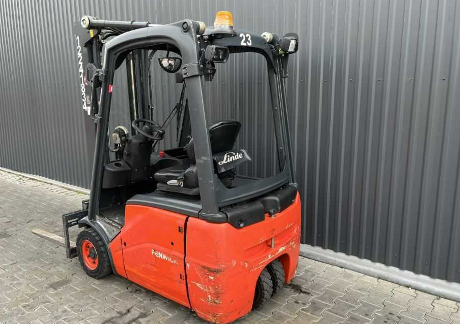 Linde E16C-01 - Chariot élévateur électrique: photos 3 Linde E16C-01 - Chariot élévateur électrique: photos 3