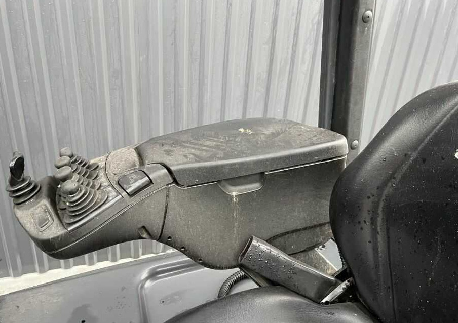 Chariot élévateur électrique Linde E16C-02: photos 8 Chariot élévateur électrique Linde E16C-02: photos 8