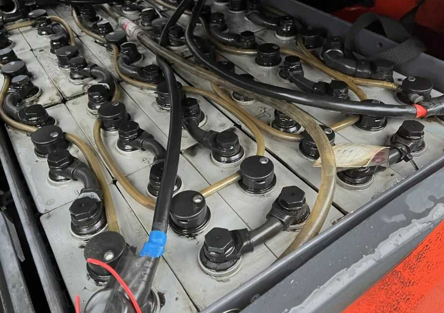 Chariot élévateur électrique Linde E16C-02: photos 7