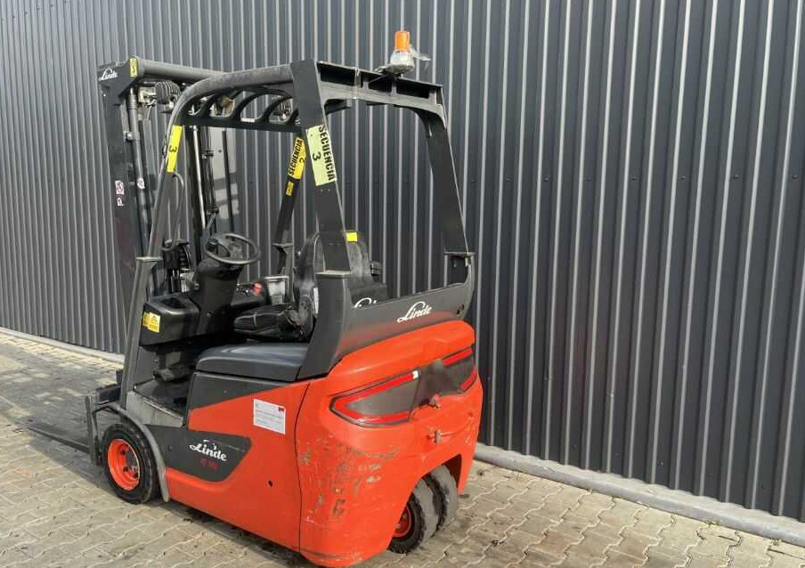 Linde E16C - Chariot élévateur électrique: photos 3 Linde E16C - Chariot élévateur électrique: photos 3