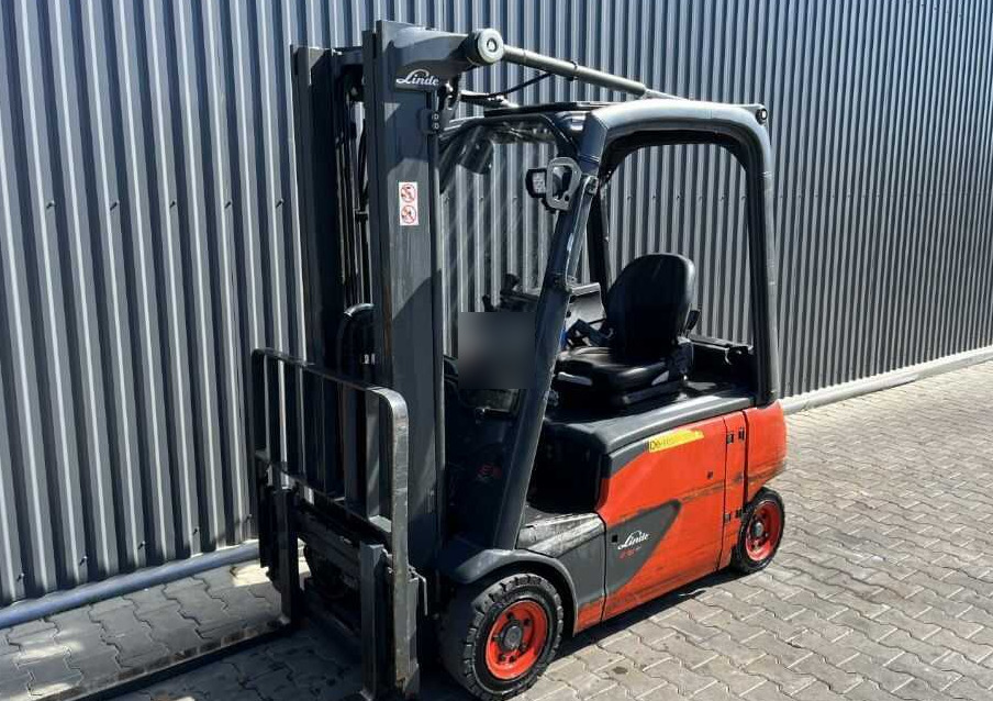 Linde E16P-02 - Chariot élévateur électrique: photos 1 Linde E16P-02 - Chariot élévateur électrique: photos 1