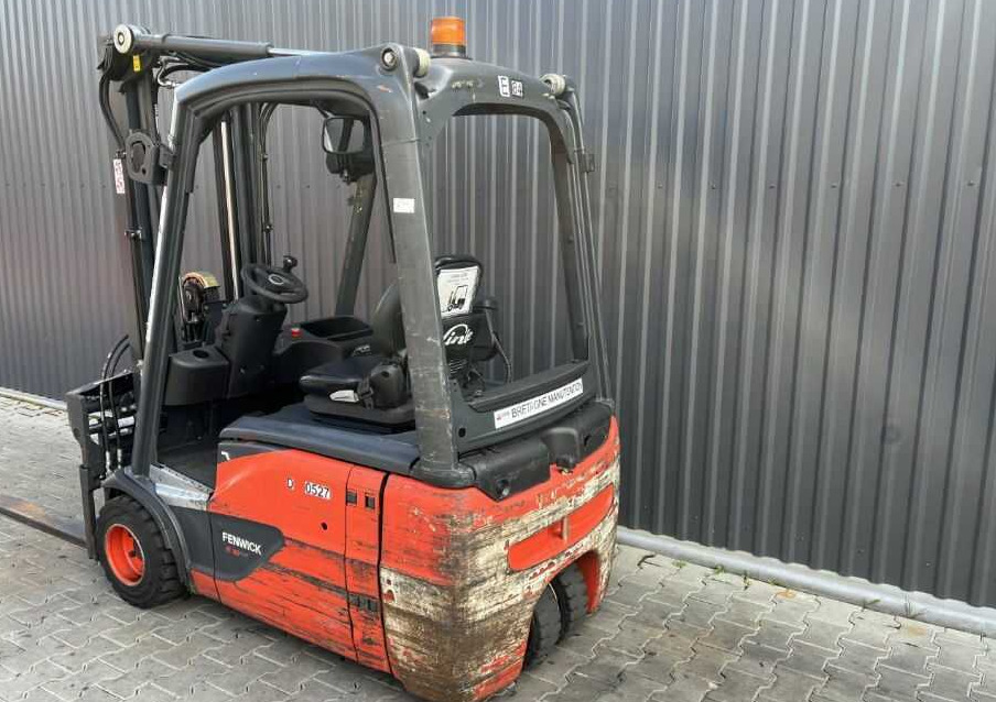 Linde E18-01 - Chariot élévateur électrique: photos 3 Linde E18-01 - Chariot élévateur électrique: photos 3