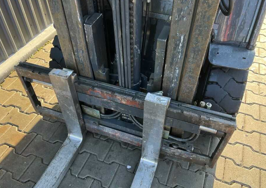 Linde E25H-01/600 - Chariot élévateur électrique: photos 3 Linde E25H-01/600 - Chariot élévateur électrique: photos 3