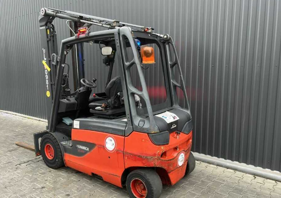 Linde E25L-01 - Chariot élévateur électrique: photos 3 Linde E25L-01 - Chariot élévateur électrique: photos 3