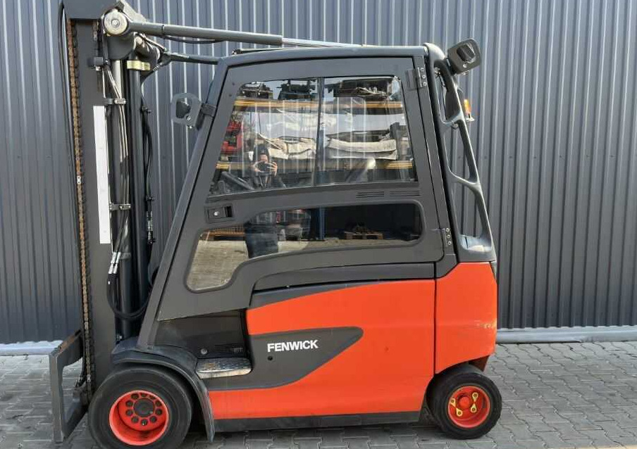Linde E35HL-01 - Chariot élévateur électrique: photos 2 Linde E35HL-01 - Chariot élévateur électrique: photos 2