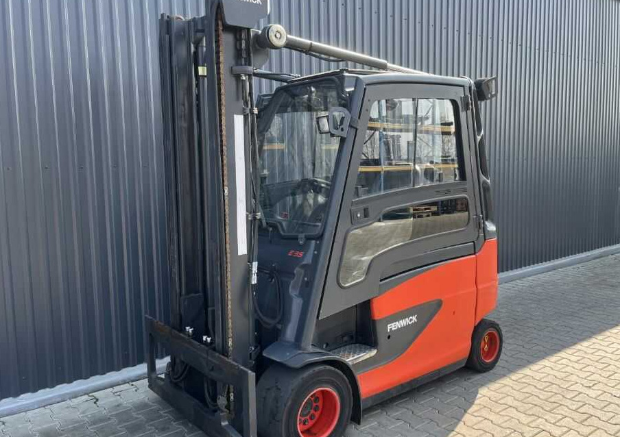 Linde E35HL-01 - Chariot élévateur électrique: photos 1 Linde E35HL-01 - Chariot élévateur électrique: photos 1