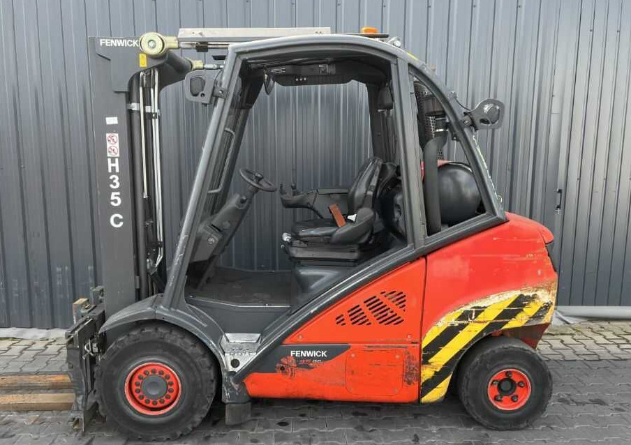 Linde H35T-02 - Chariot élévateur à gaz: photos 2 Linde H35T-02 - Chariot élévateur à gaz: photos 2