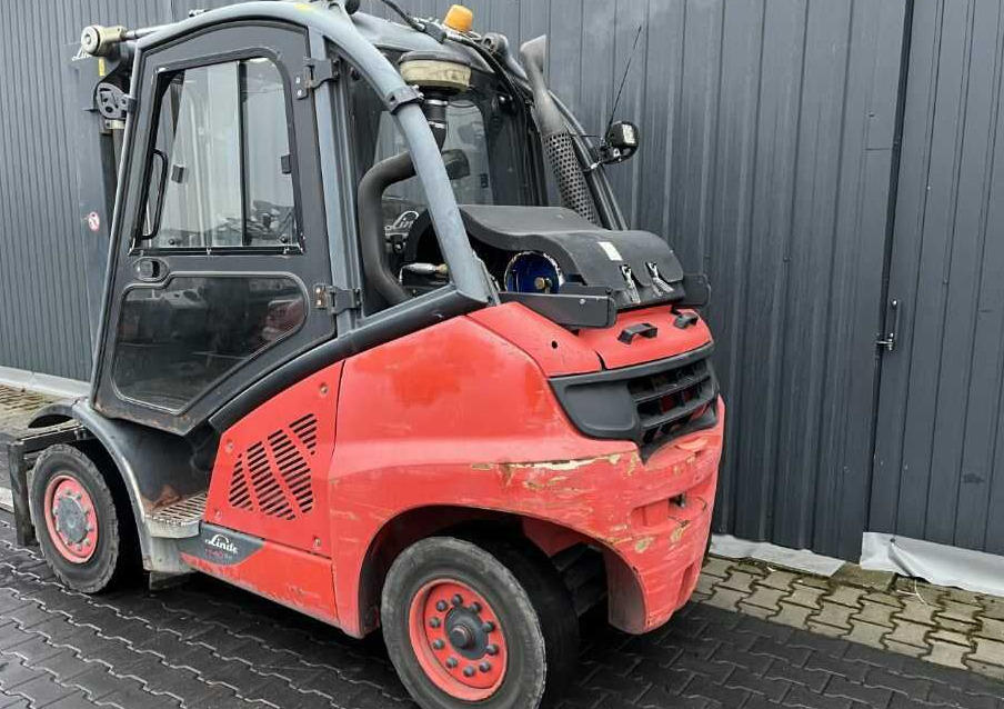 Linde H40T-02 - Chariot élévateur à gaz: photos 1 Linde H40T-02 - Chariot élévateur à gaz: photos 1