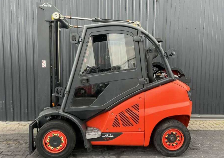 Linde H40T-02 - Chariot élévateur à gaz: photos 2 Linde H40T-02 - Chariot élévateur à gaz: photos 2