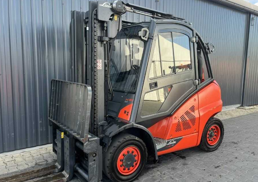 Linde H40T-02 - Chariot élévateur à gaz: photos 1 Linde H40T-02 - Chariot élévateur à gaz: photos 1