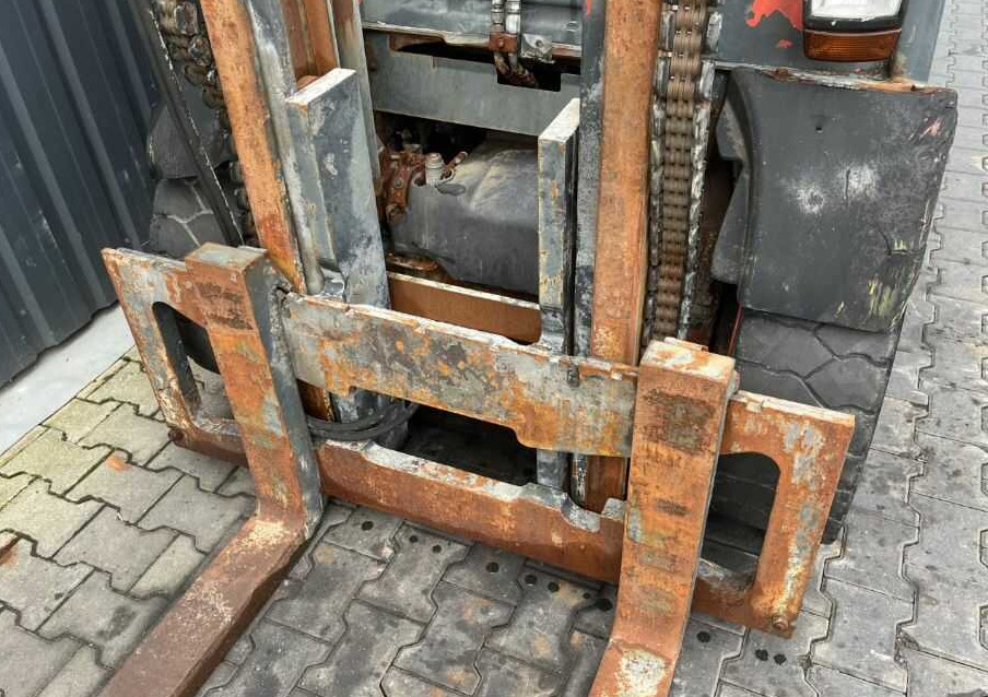 Chariot élévateur à gaz Linde H45T-01: photos 9