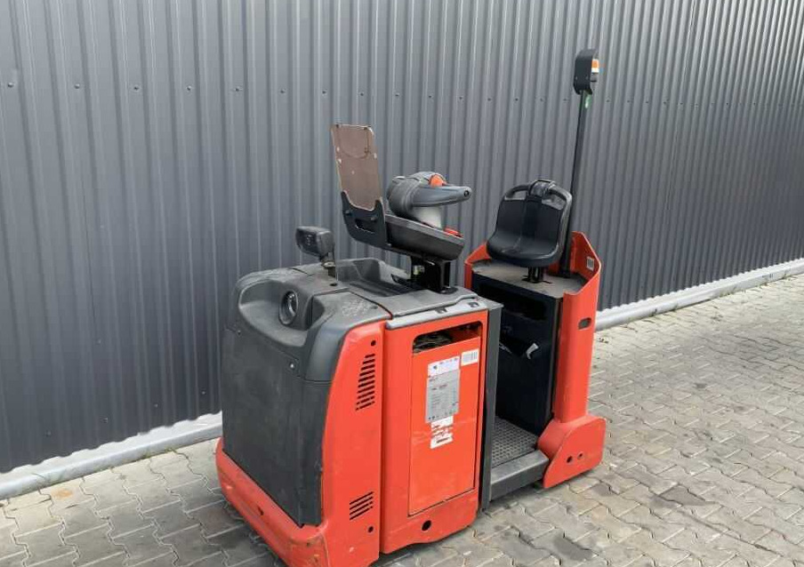 Linde P30C - Chariot tracteur: photos 1 Linde P30C - Chariot tracteur: photos 1