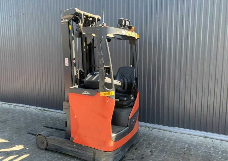 Linde R12B - Chariot à mât rétractable: photos 3 Linde R12B - Chariot à mât rétractable: photos 3