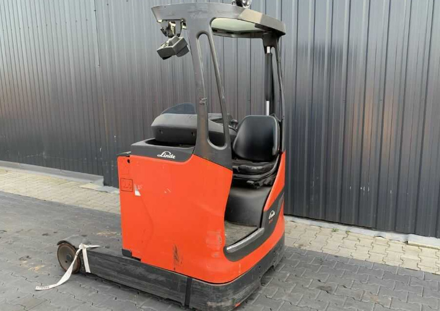 Linde R14-01 - Chariot à mât rétractable: photos 3 Linde R14-01 - Chariot à mât rétractable: photos 3