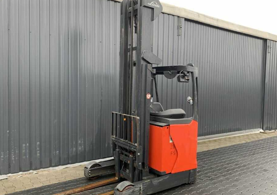 Linde R14-01 - Chariot à mât rétractable: photos 1 Linde R14-01 - Chariot à mât rétractable: photos 1
