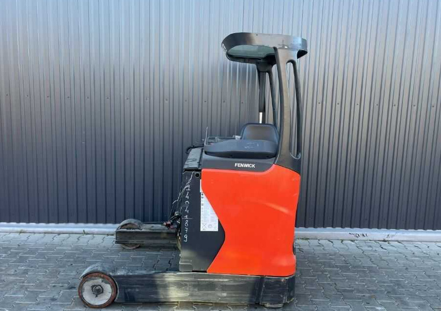 Linde R14HD-01 - Chariot à mât rétractable: photos 2 Linde R14HD-01 - Chariot à mât rétractable: photos 2