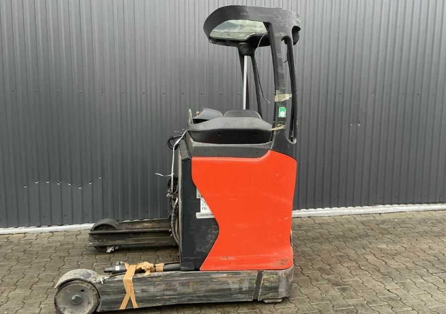 Linde R14HD-01 - Chariot à mât rétractable: photos 2 Linde R14HD-01 - Chariot à mât rétractable: photos 2