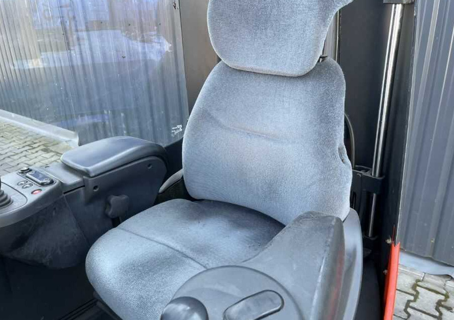 Chariot à mât rétractable Linde R14X: photos 6 Chariot à mât rétractable Linde R14X: photos 6