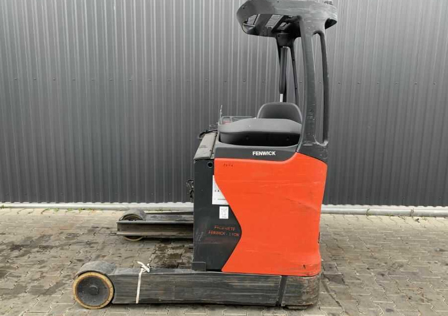 Linde R16-01 - Chariot à mât rétractable: photos 2 Linde R16-01 - Chariot à mât rétractable: photos 2