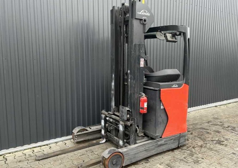 Linde R16-01 - Chariot à mât rétractable: photos 1 Linde R16-01 - Chariot à mât rétractable: photos 1