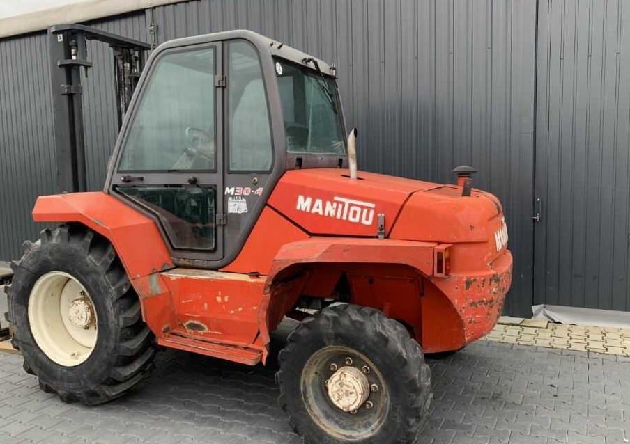 Manitou M30-4 - Chariot élévateur diesel: photos 5 Manitou M30-4 - Chariot élévateur diesel: photos 5