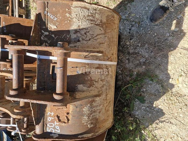 Attache à Axe Attache à Axe de 45 - Godet: photos 2 Attache à Axe Attache à Axe de 45 - Godet: photos 2