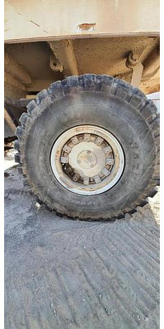 Barkley 18.00R25 - Pneus et jantes: photos 3 Barkley 18.00R25 - Pneus et jantes: photos 3