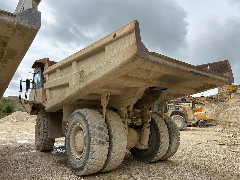 Caterpillar 771D - Tombereau: photos 5 Caterpillar 771D - Tombereau: photos 5