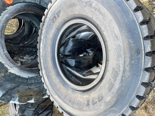 DUNLOP 12.00R20 SP931 - Pneus et jantes: photos 3 DUNLOP 12.00R20 SP931 - Pneus et jantes: photos 3
