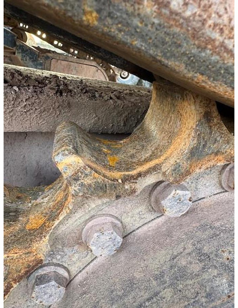 Hitachi ZX650LCH - Pelle sur chenille: photos 2 Hitachi ZX650LCH - Pelle sur chenille: photos 2