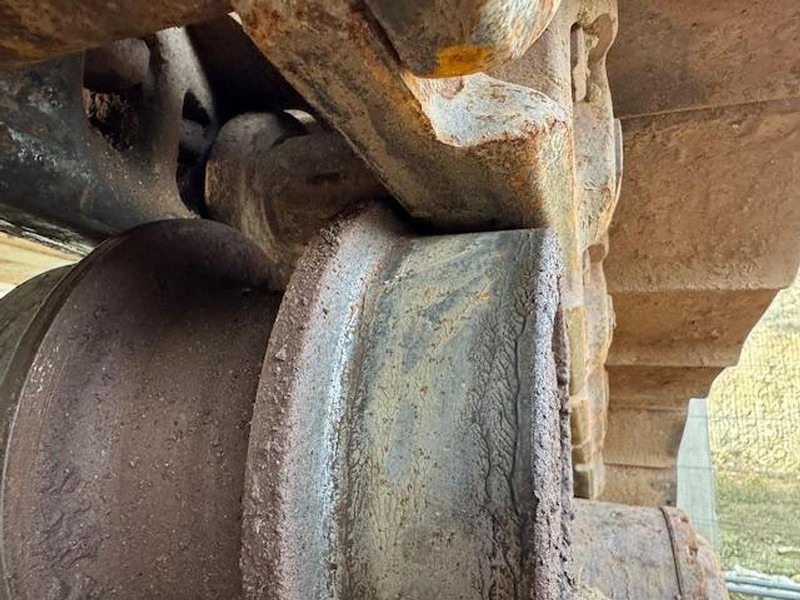 Hitachi ZX650LCH - Pelle sur chenille: photos 3 Hitachi ZX650LCH - Pelle sur chenille: photos 3