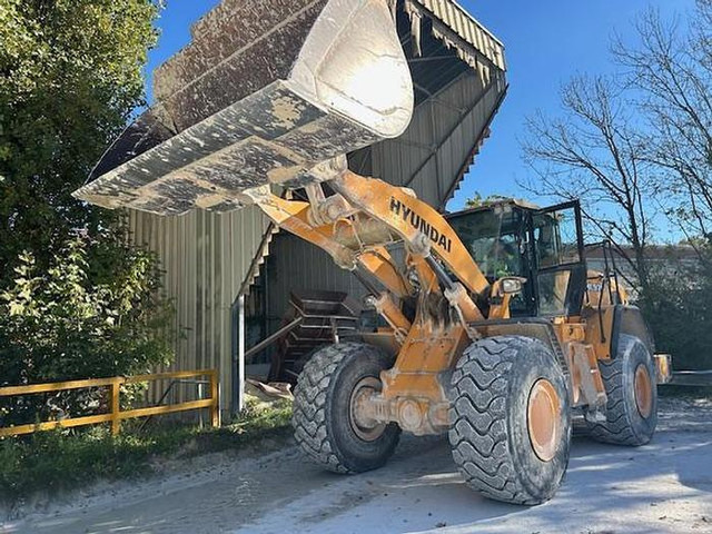 Hyundai HL970 - Chargeuse: photos 2 Hyundai HL970 - Chargeuse: photos 2
