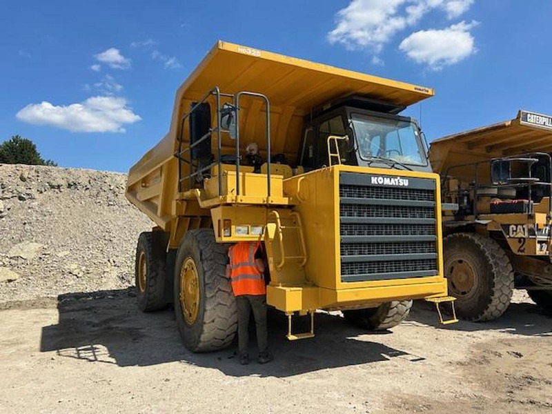 Komatsu HD325-6KE - Tombereau: photos 3 Komatsu HD325-6KE - Tombereau: photos 3