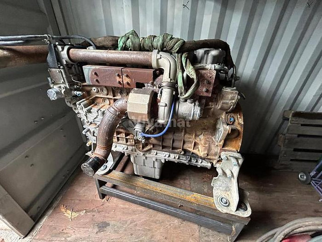 Liebherr D936L A6 -R954CHD Li - Moteur: photos 3 Liebherr D936L A6 -R954CHD Li - Moteur: photos 3