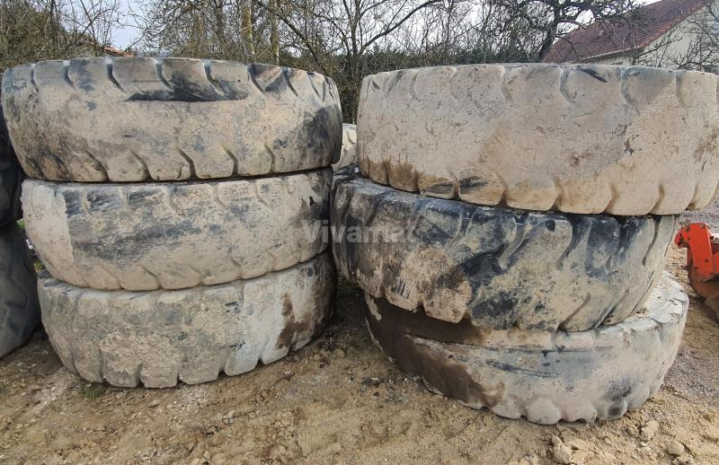 MICHELIN 18.00R33 - Roue complète pour Engins de chantier: photos 1 MICHELIN 18.00R33 - Roue complète pour Engins de chantier: photos 1